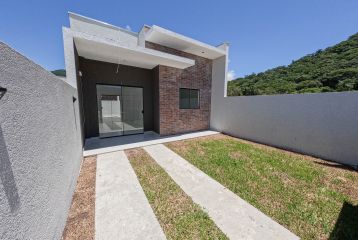 Casas Novas e Modernas Tabuleiro em Região de Moradores  CA227