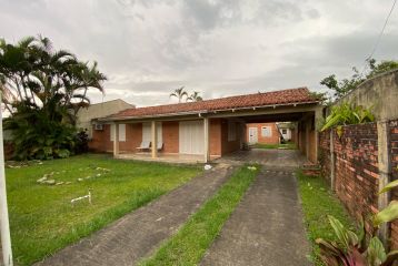EXCELENTE OPORTUNIDADE PARA INVESTIDORES – IMÓVEL NO CENTRO DE GUARATUBA  CA445